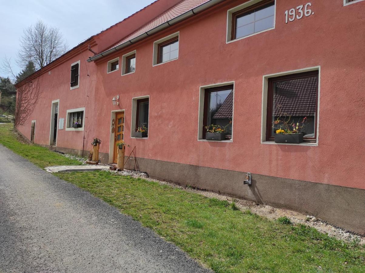 Ranc Cerveny Mlyn Villa Lisov  Eksteriør bilde